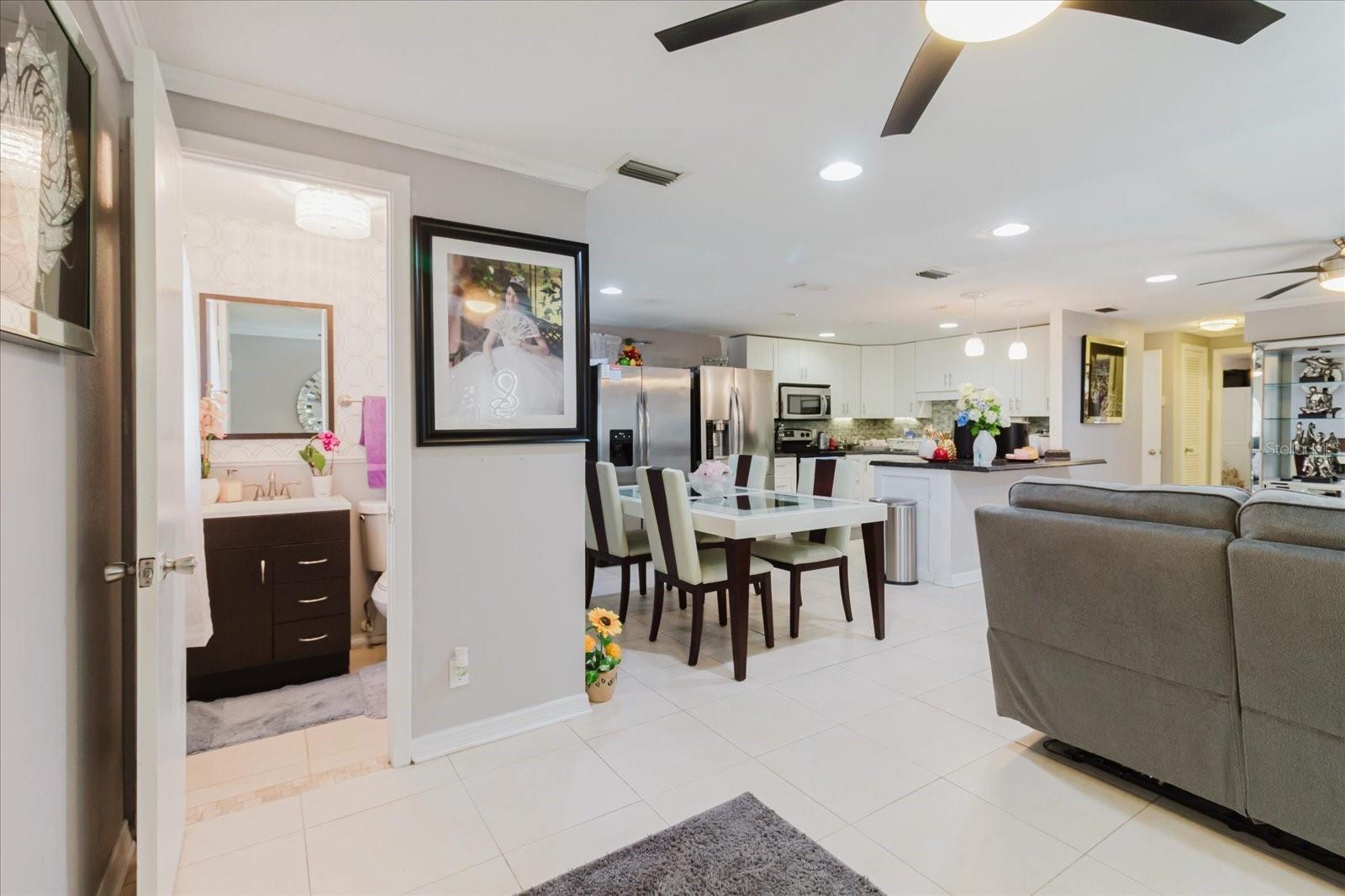 Image 9 of 63 For 5601 Golden Drive