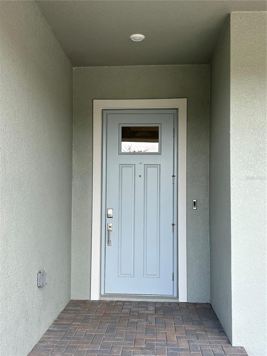 Listing photo id 5 for 10864 Banyan Breeze Boulevard