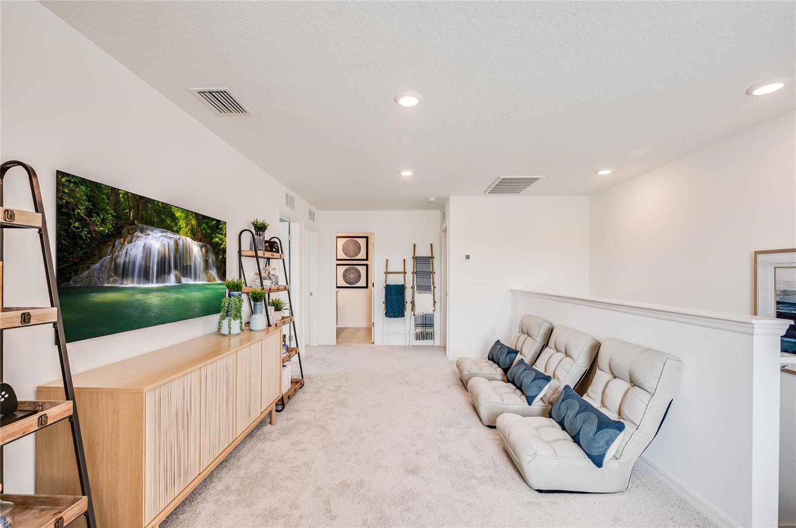 Image 28 of 34 For 13245 Tropical Breeze Way