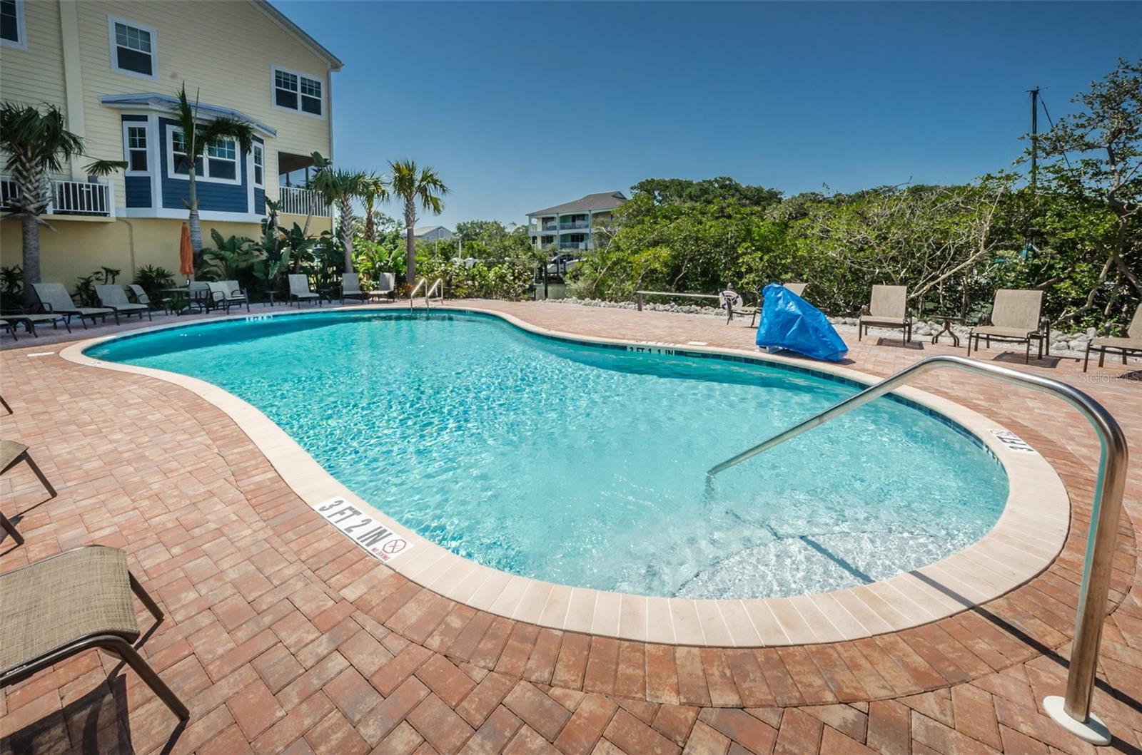 Image 60 of 79 For 208 Haven Beach Court