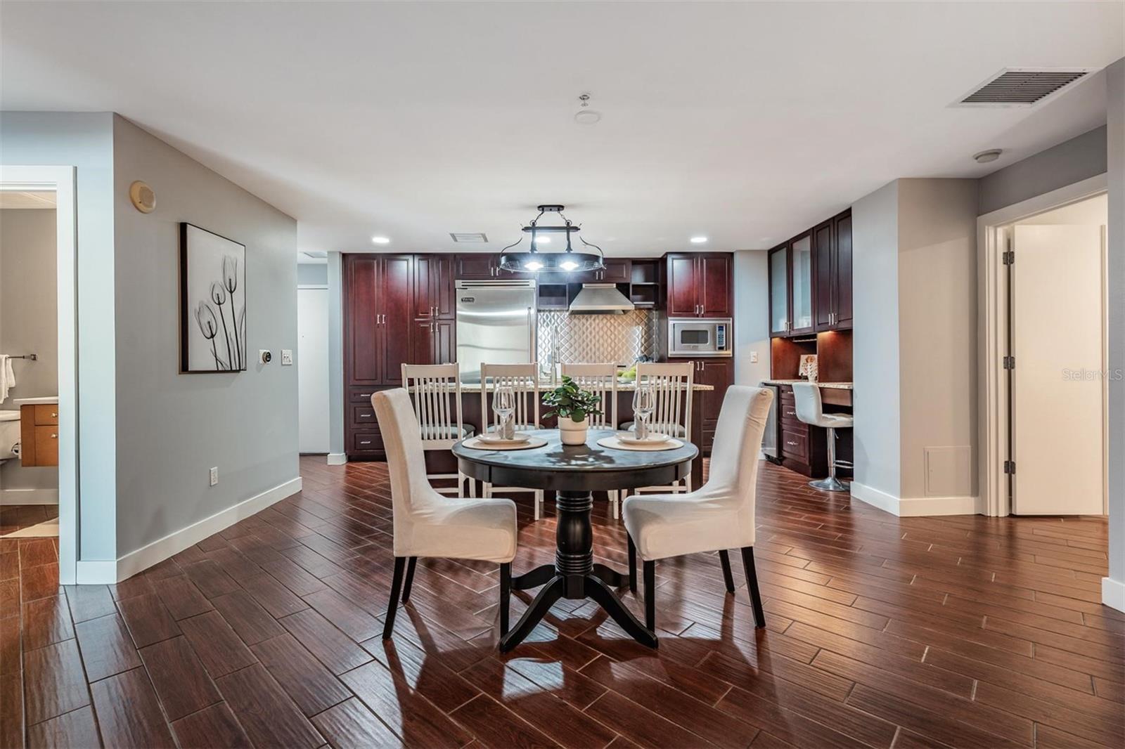 Image 12 of 55 For 1120 Kennedy Boulevard 912