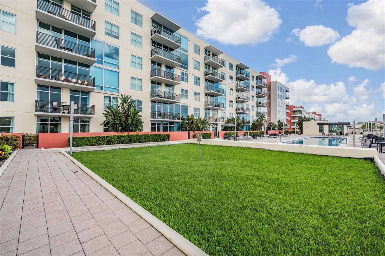 Image 30 of 55 For 1120 Kennedy Boulevard 912