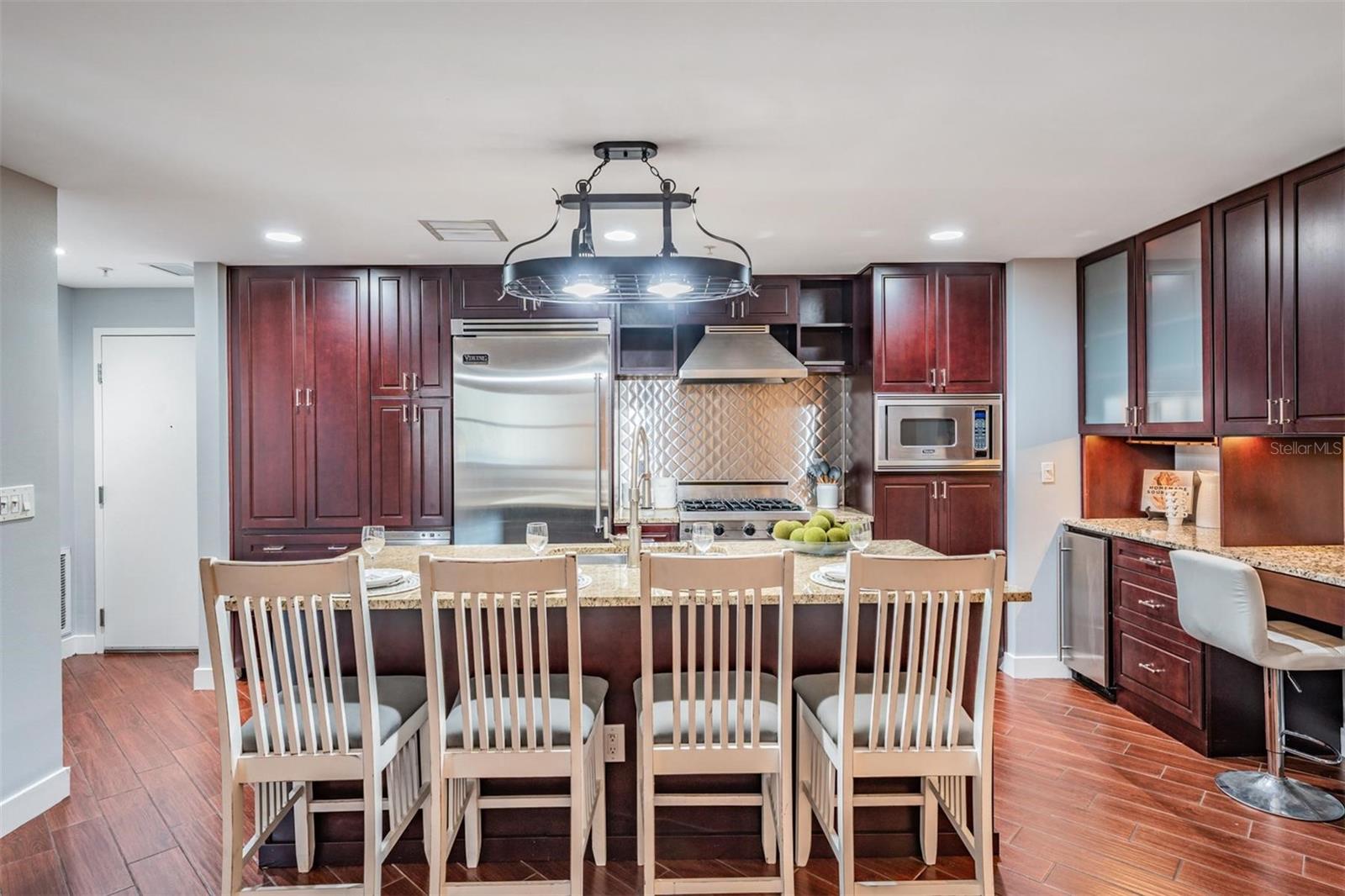 Image 7 of 55 For 1120 Kennedy Boulevard 912