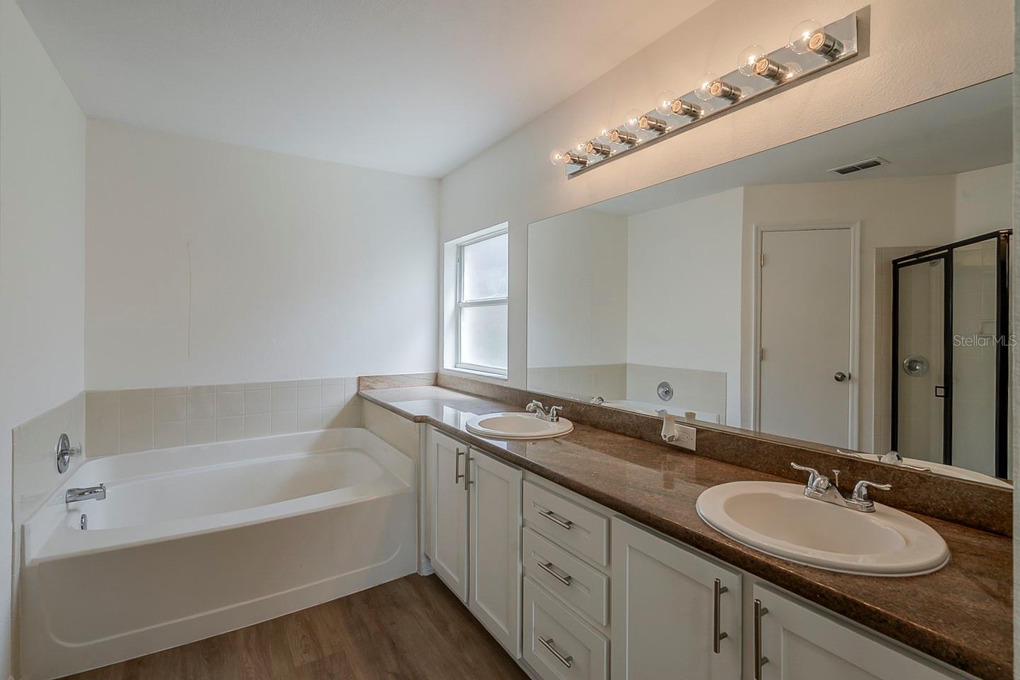Image 12 of 19 For 4444 Withrowwood Court