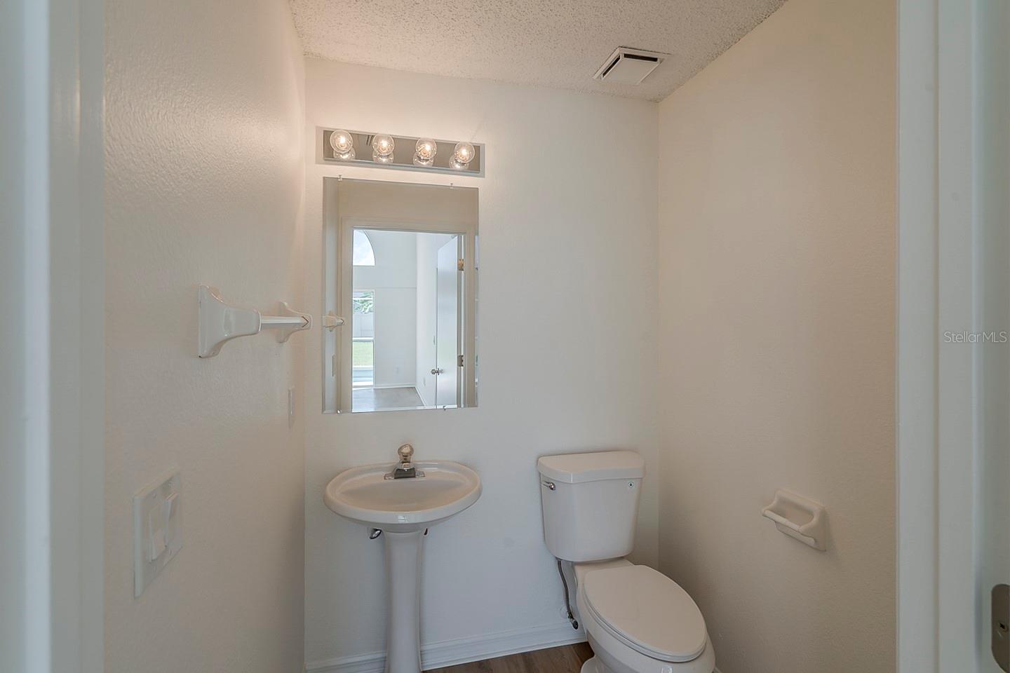 Image 9 of 19 For 4444 Withrowwood Court