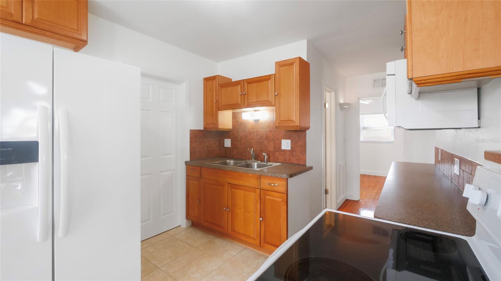 Image 11 of 55 For 5725 18th Avenue S