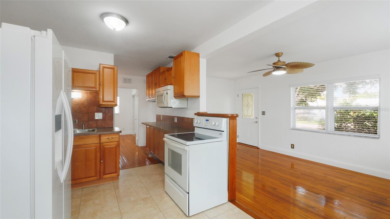 Image 12 of 55 For 5725 18th Avenue S