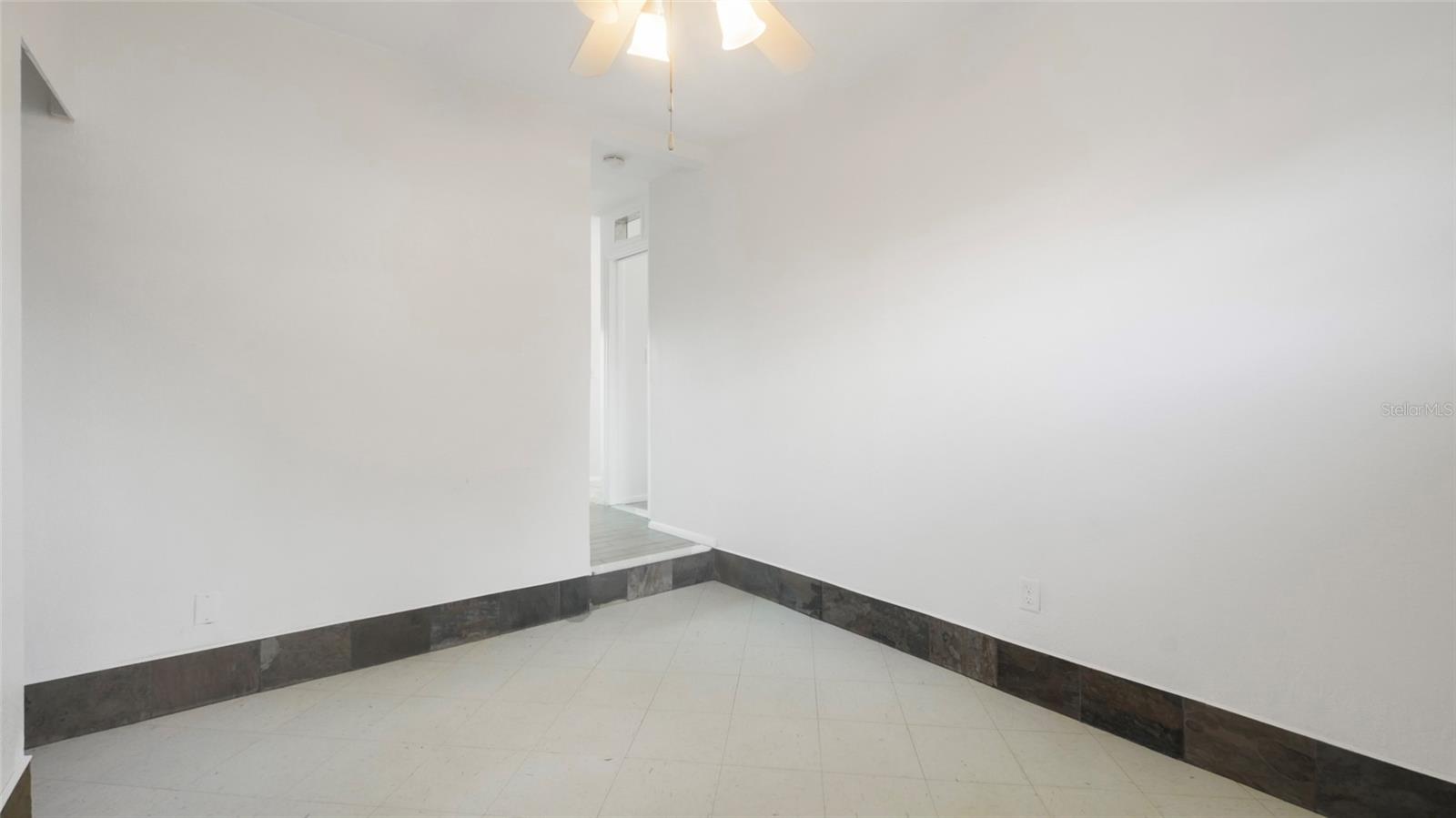 Image 33 of 55 For 5725 18th Avenue S