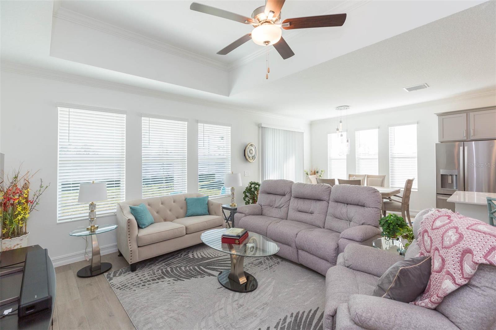 Image 12 of 33 For 11717 74th Circle E