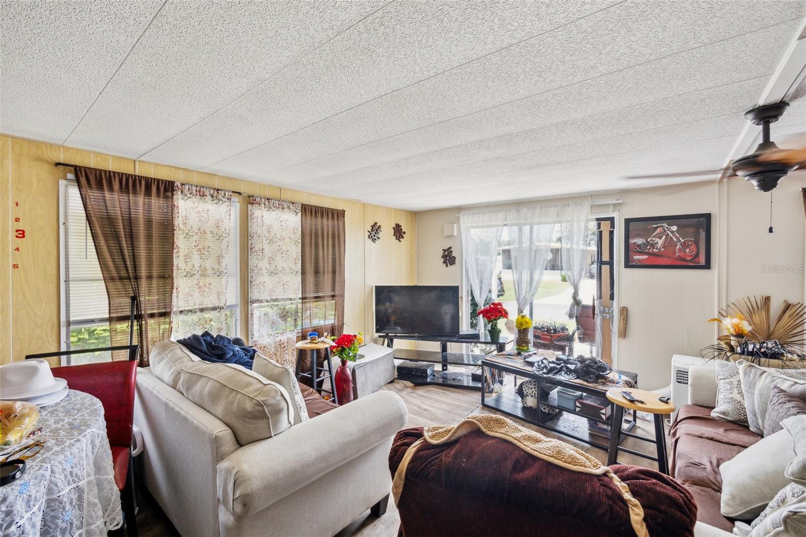 Image 3 of 15 For 2611 Carpenter Place