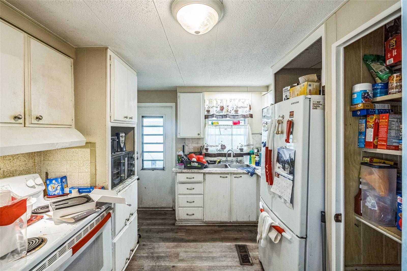 Image 6 of 15 For 2611 Carpenter Place