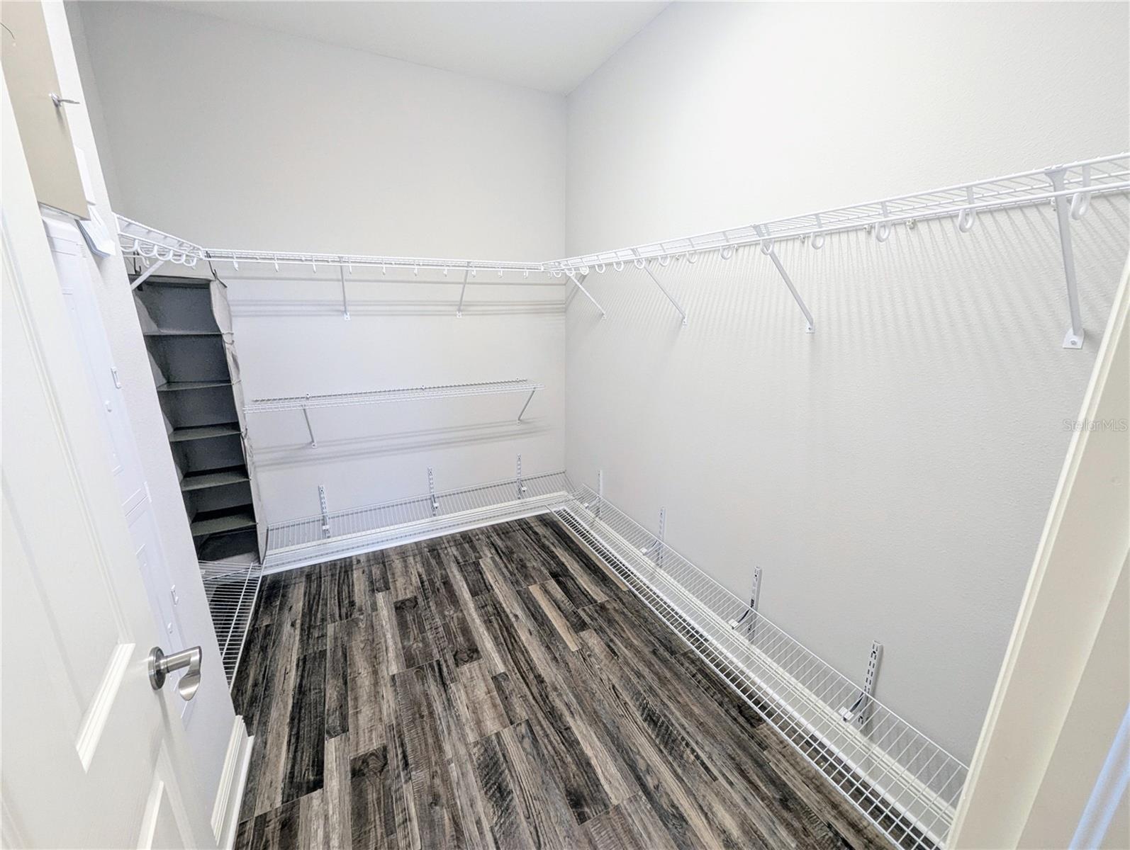 Listing photo id 19 for 32599 Natural Bridge Road