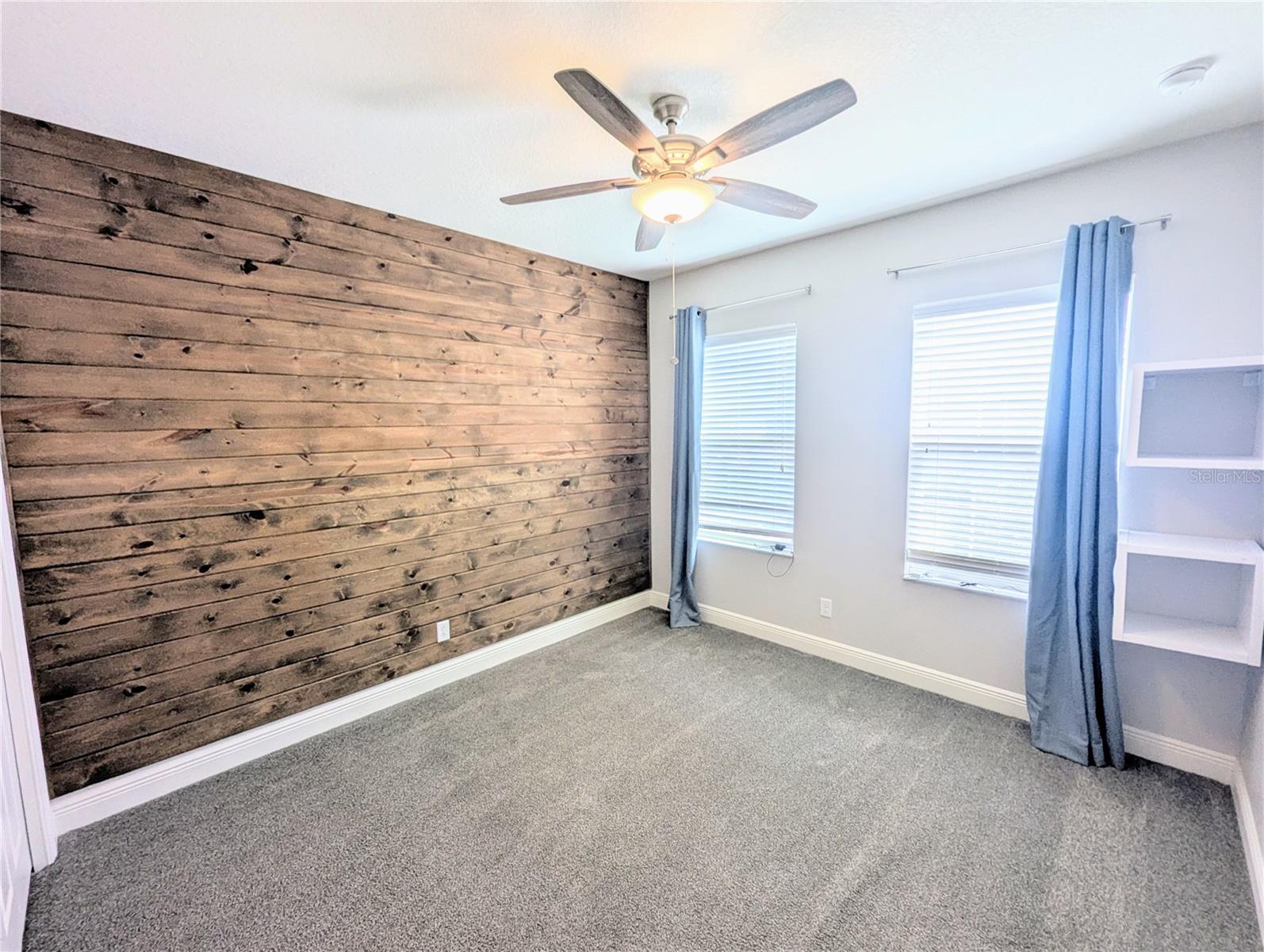 Listing photo id 20 for 32599 Natural Bridge Road