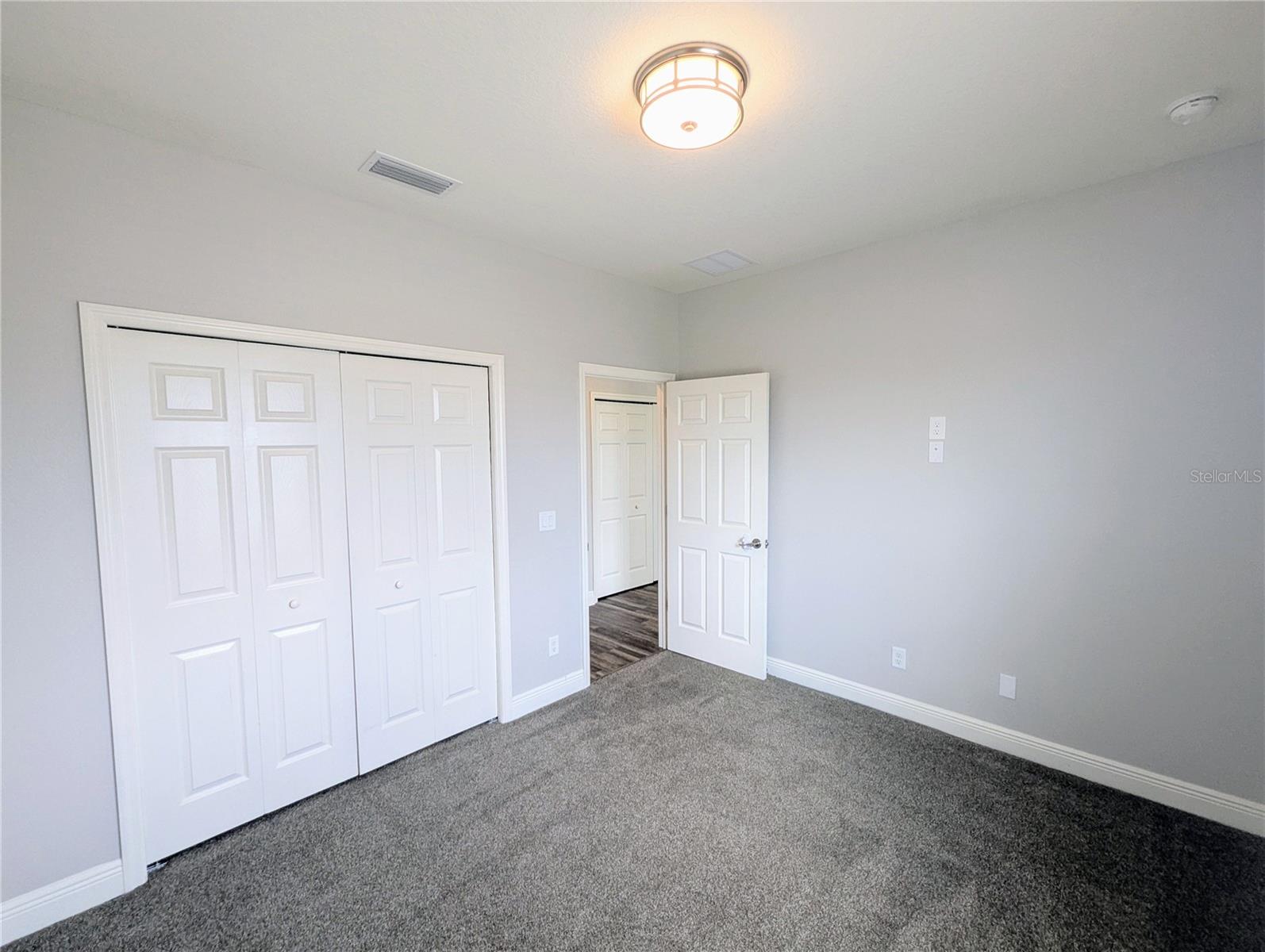 Listing photo id 26 for 32599 Natural Bridge Road