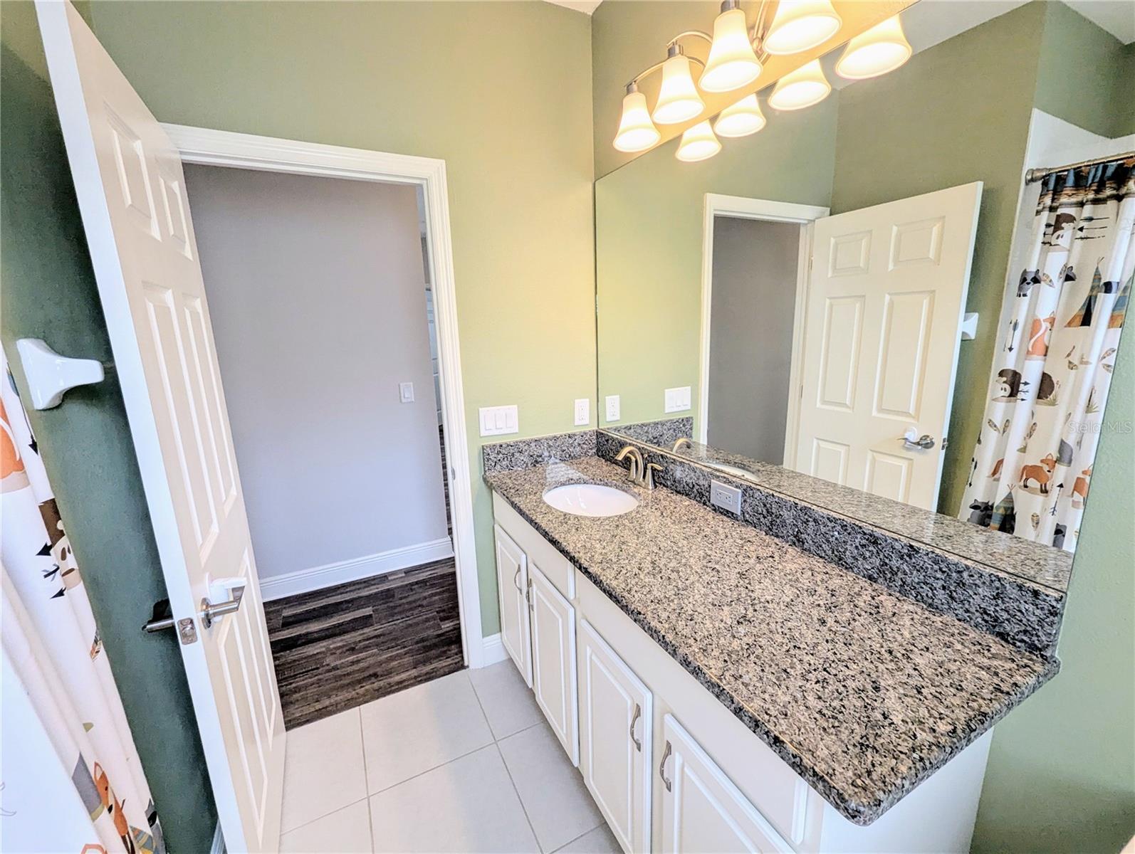 Listing photo id 29 for 32599 Natural Bridge Road