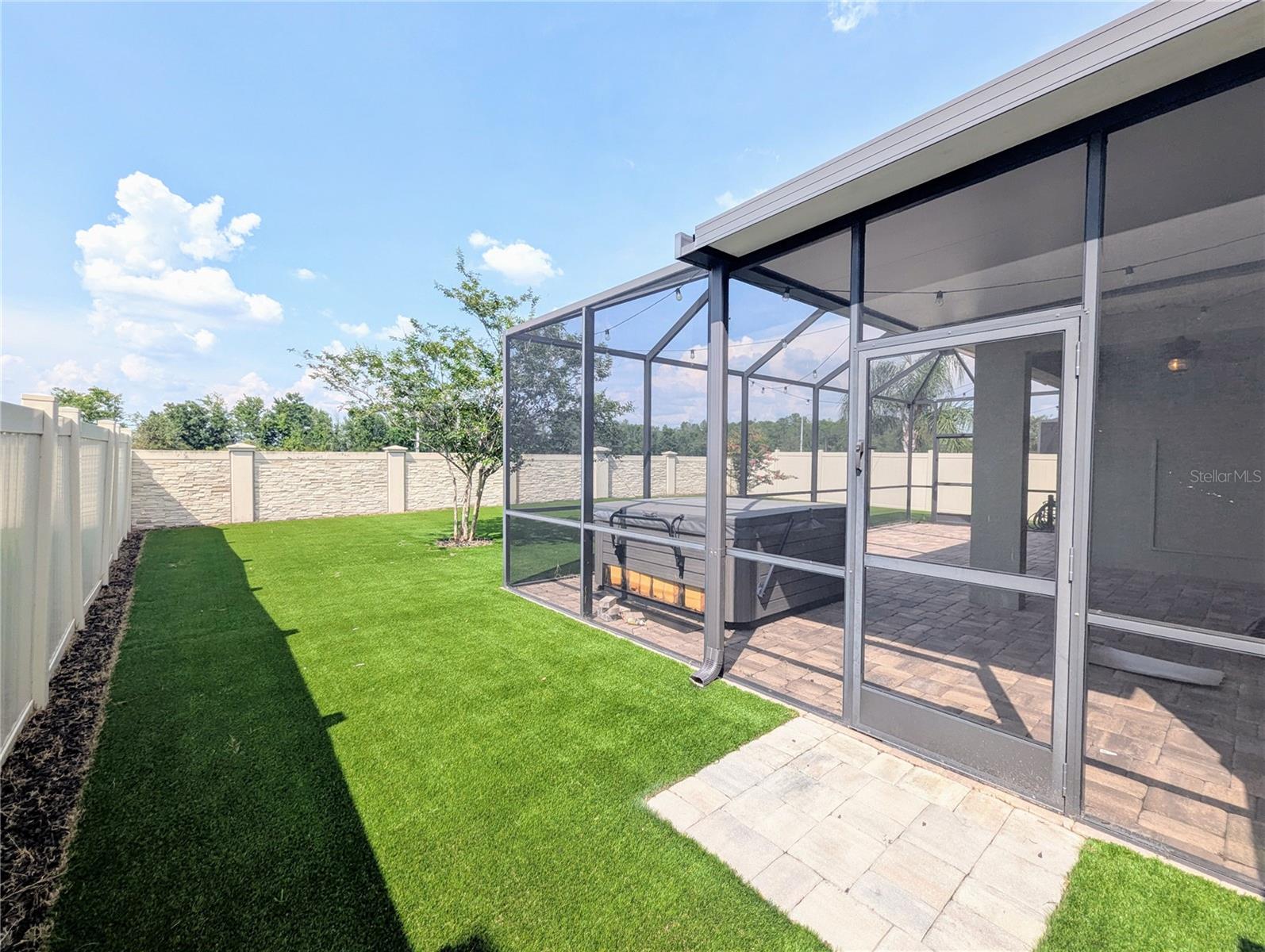 Listing photo id 36 for 32599 Natural Bridge Road