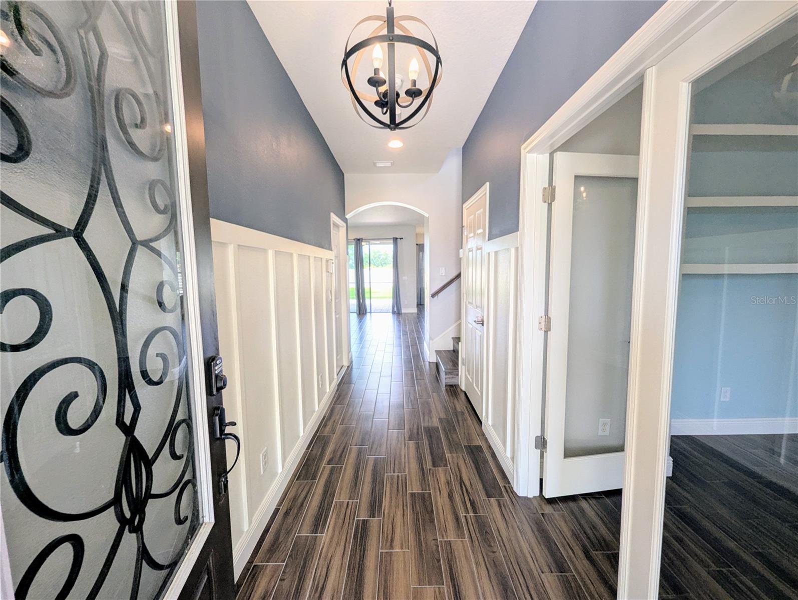 Listing photo id 3 for 32599 Natural Bridge Road
