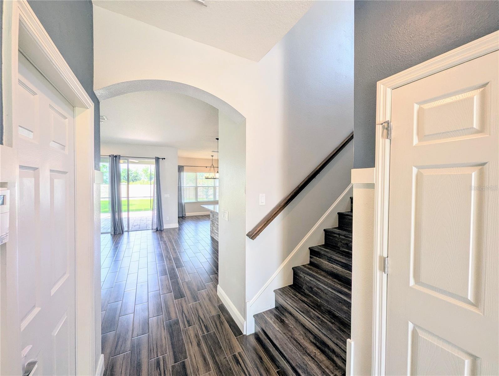 Listing photo id 4 for 32599 Natural Bridge Road