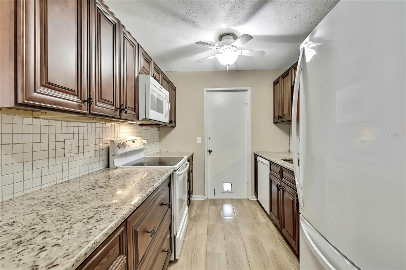 Image 11 of 36 For 1809 Chinaberry Drive