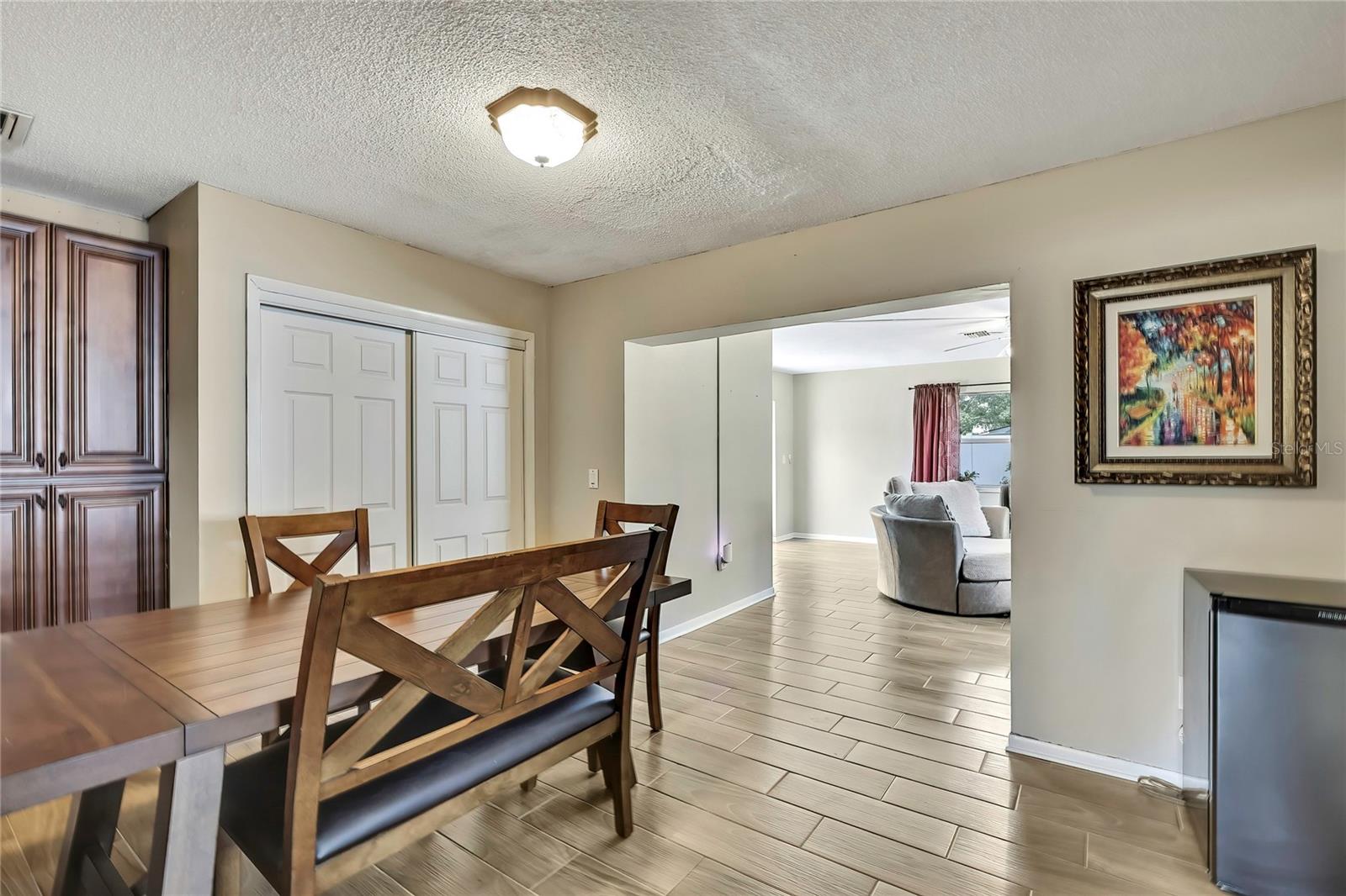 Image 15 of 36 For 1809 Chinaberry Drive