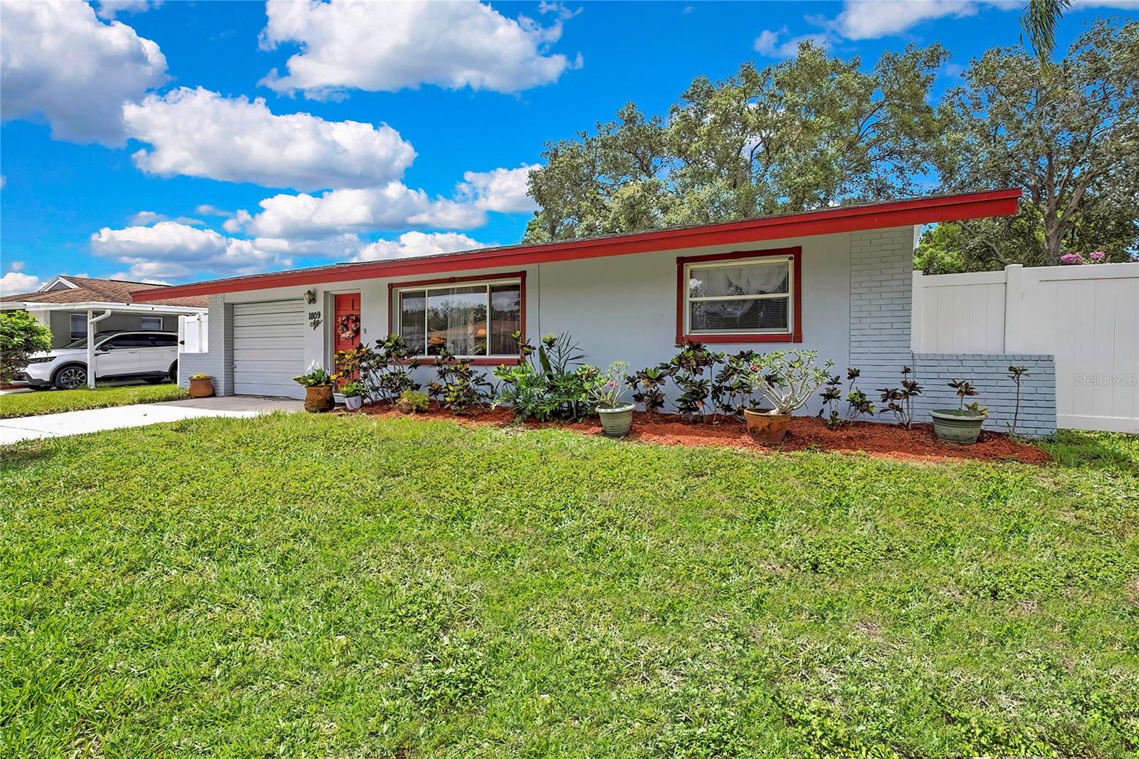 Image 3 of 36 For 1809 Chinaberry Drive