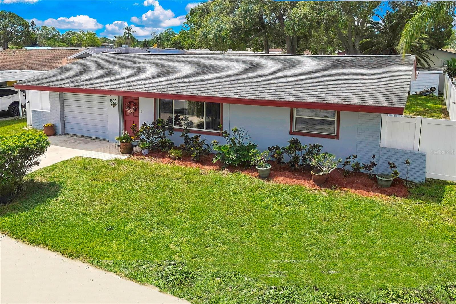 Image 5 of 36 For 1809 Chinaberry Drive