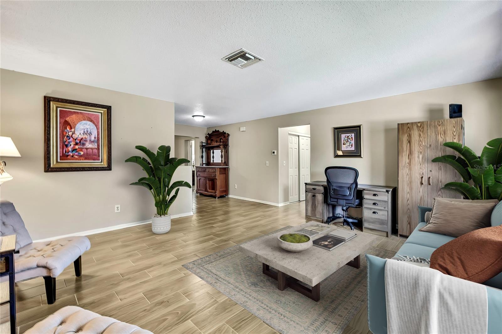 Image 7 of 36 For 1809 Chinaberry Drive