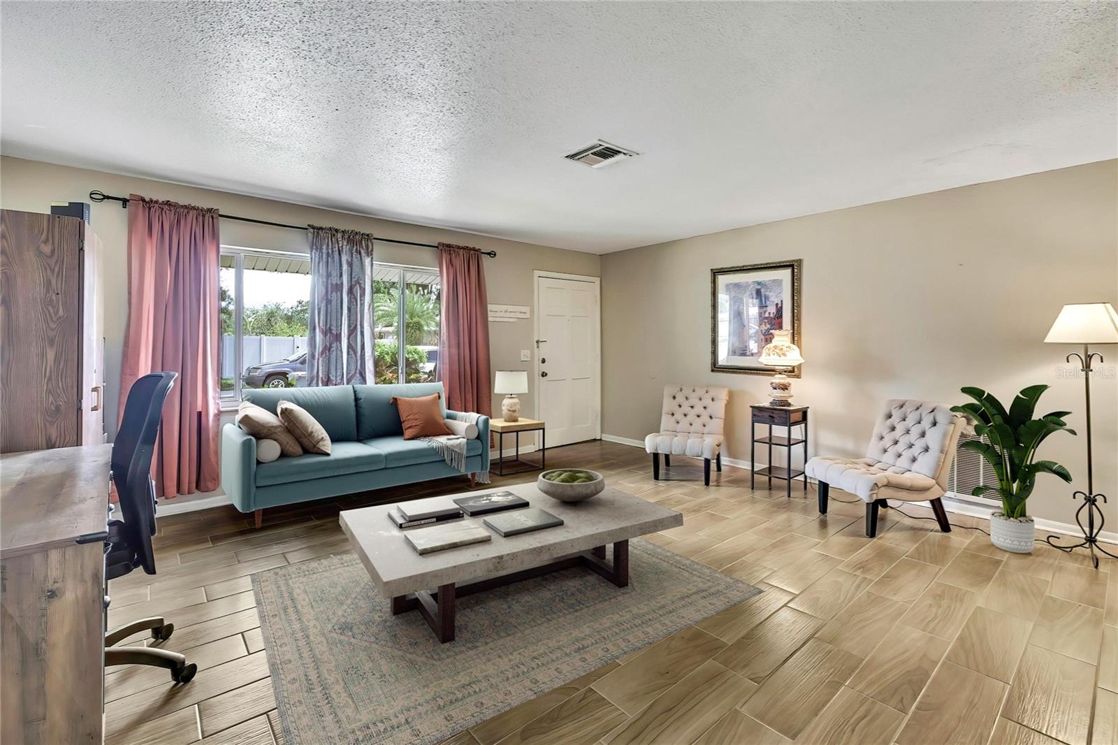 Image 9 of 36 For 1809 Chinaberry Drive