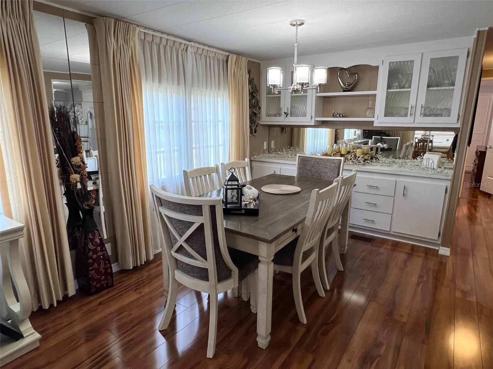 Image 10 of 33 For 36 Thatch Palm Street E