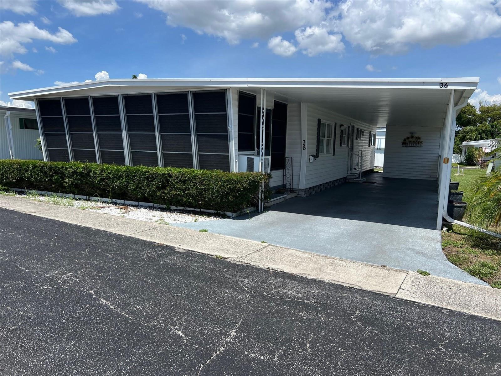 Image 2 of 33 For 36 Thatch Palm Street E