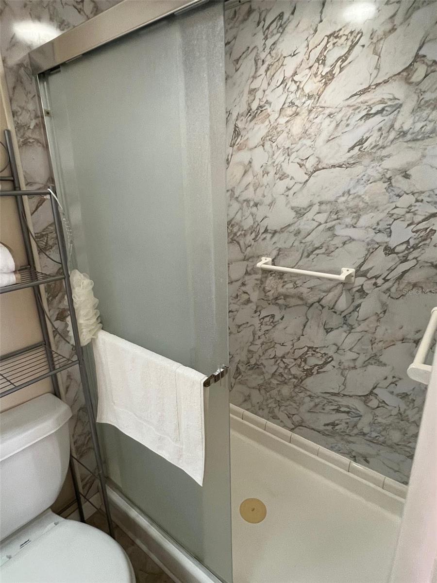 Image 22 of 33 For 36 Thatch Palm Street E