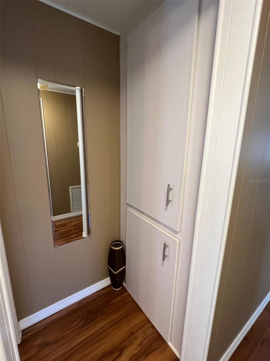 Image 31 of 33 For 36 Thatch Palm Street E