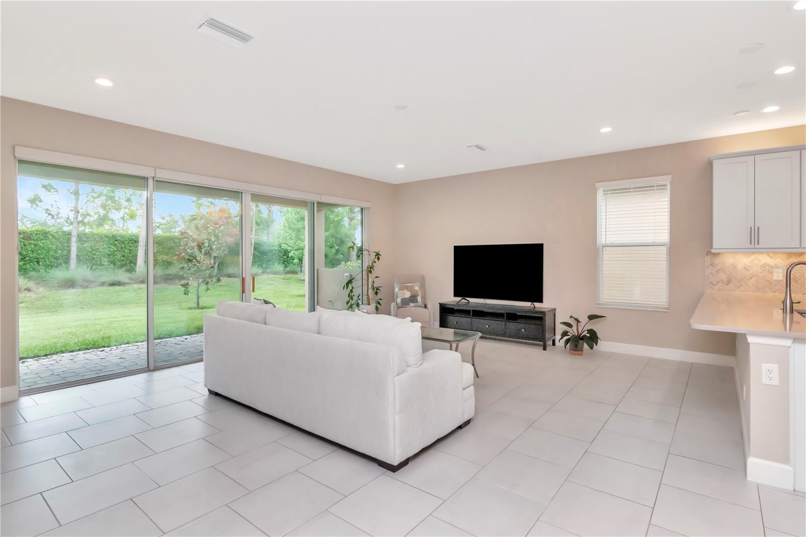 Listing photo id 5 for 3060 Mountain Spruce Terrace