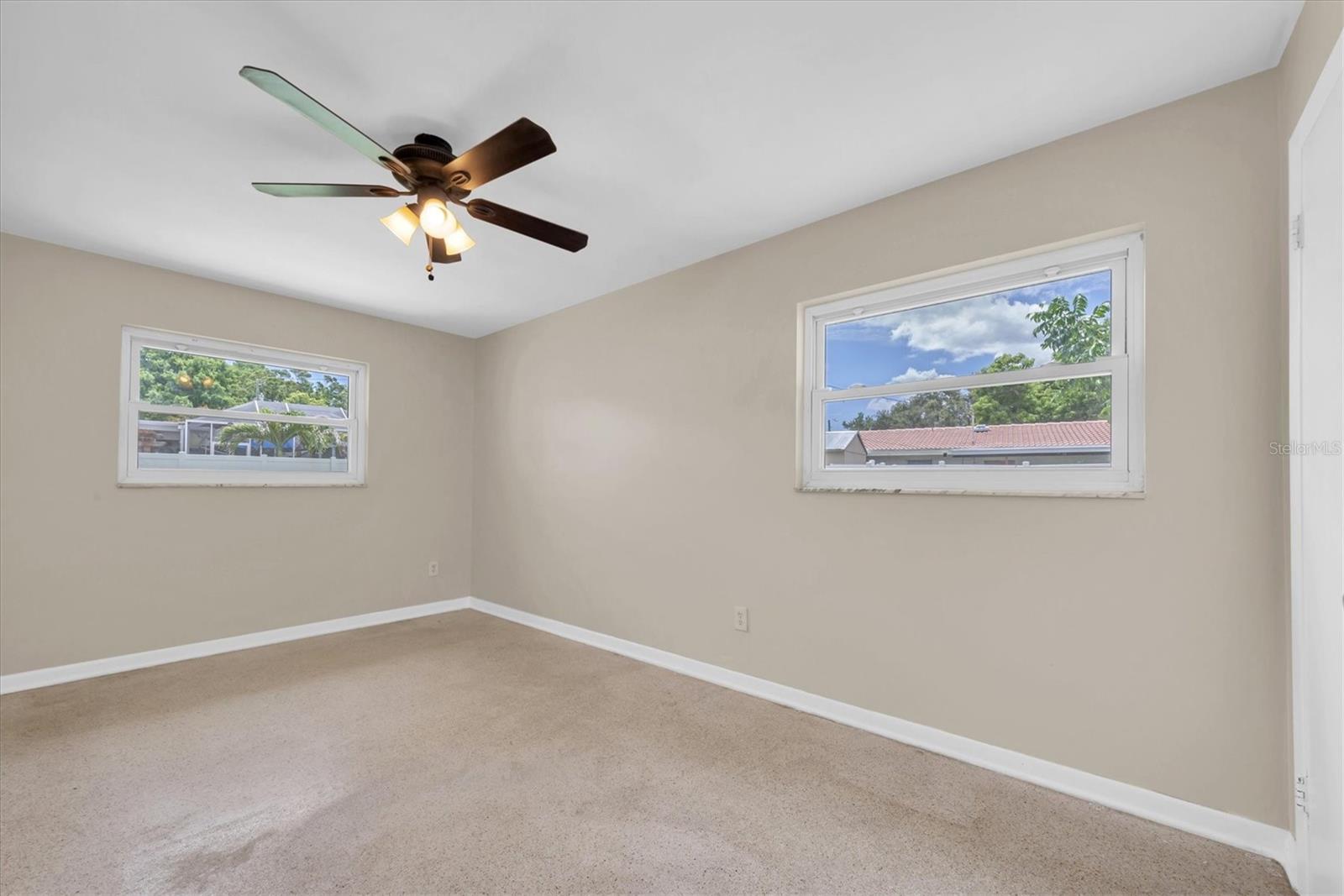 Image 17 of 33 For 1461 Hillcrest Avenue