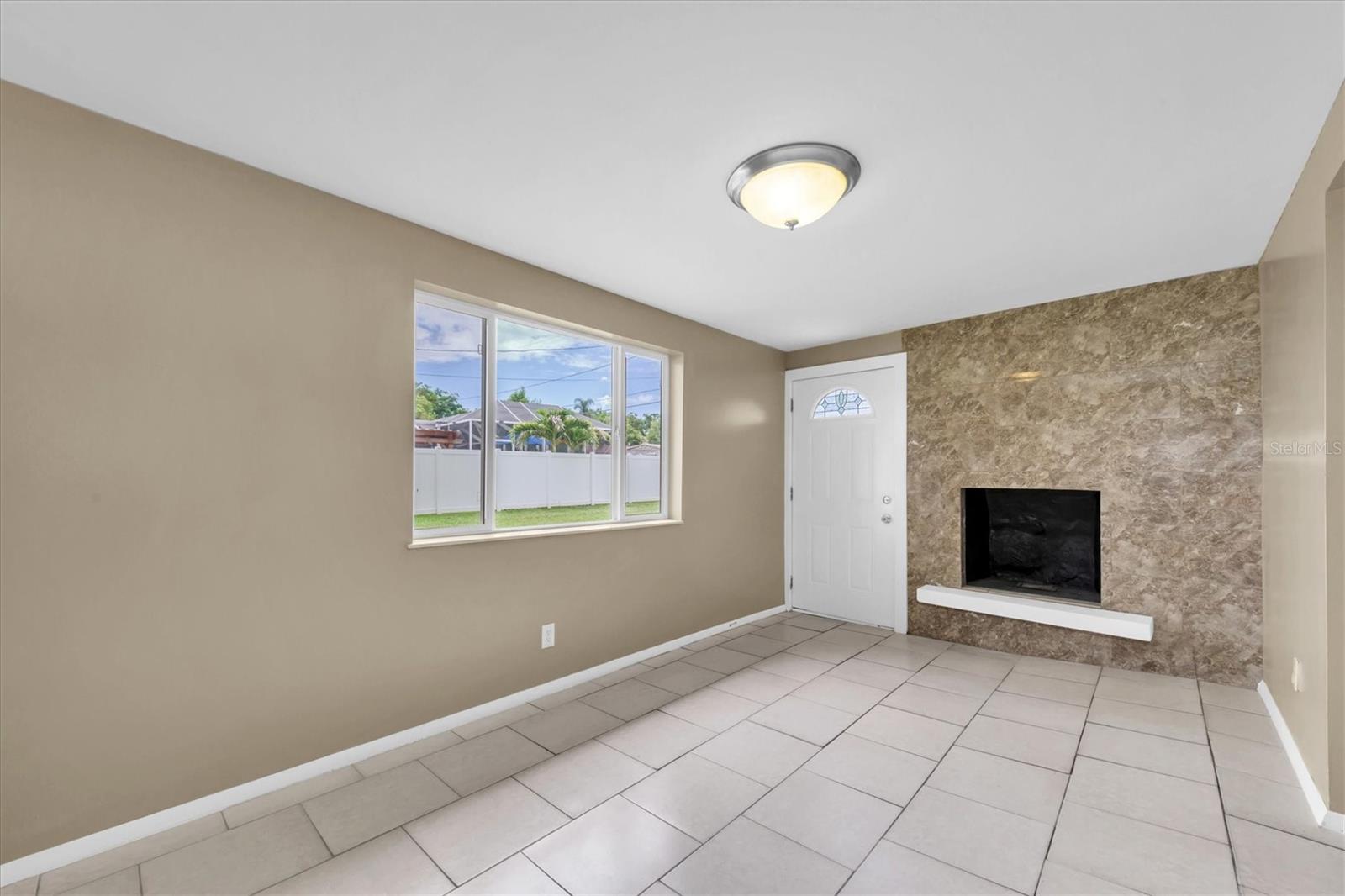 Image 20 of 33 For 1461 Hillcrest Avenue