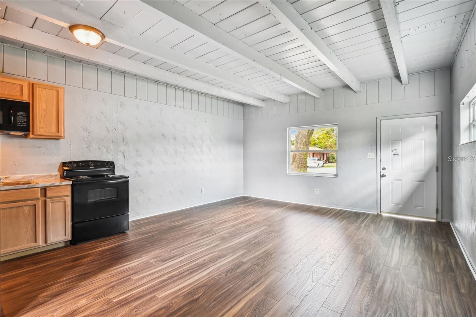Image 13 of 16 For 915 122nd Avenue