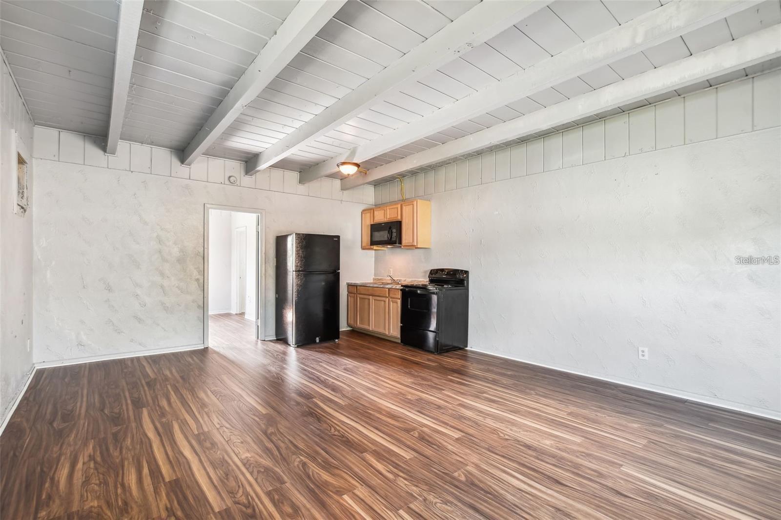 Image 3 of 16 For 915 122nd Avenue