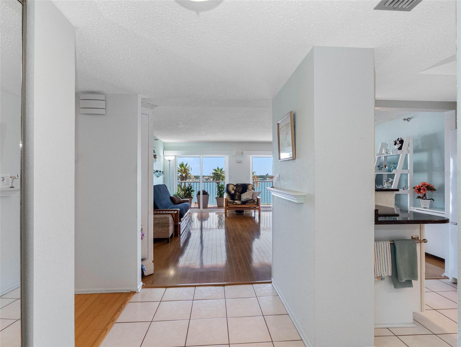 Image 10 of 76 For 7430 Sunshine Skyway Lane S 602