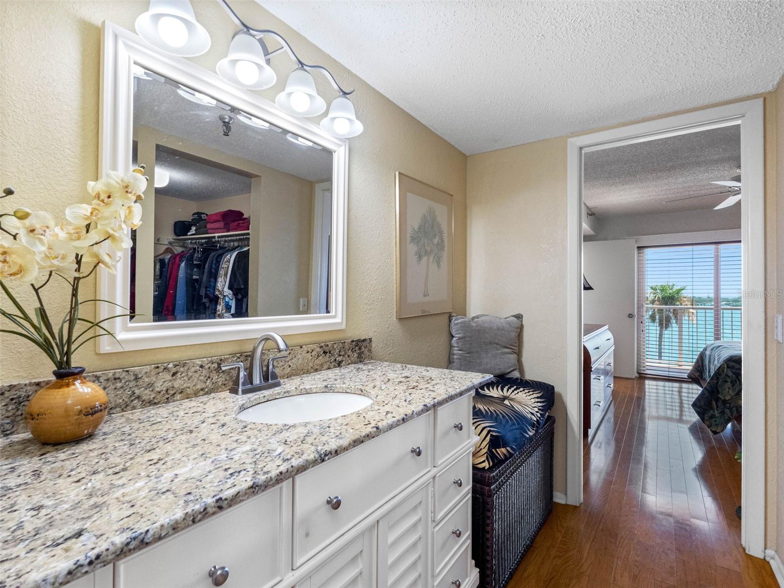 Image 28 of 76 For 7430 Sunshine Skyway Lane S 602