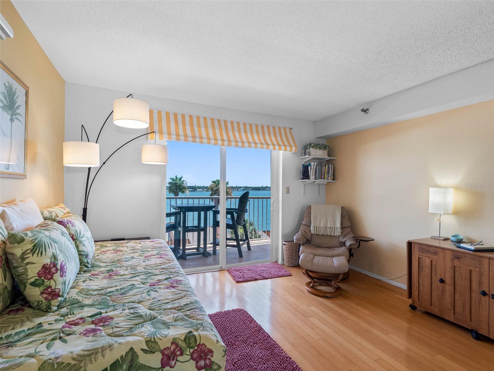 Image 32 of 76 For 7430 Sunshine Skyway Lane S 602