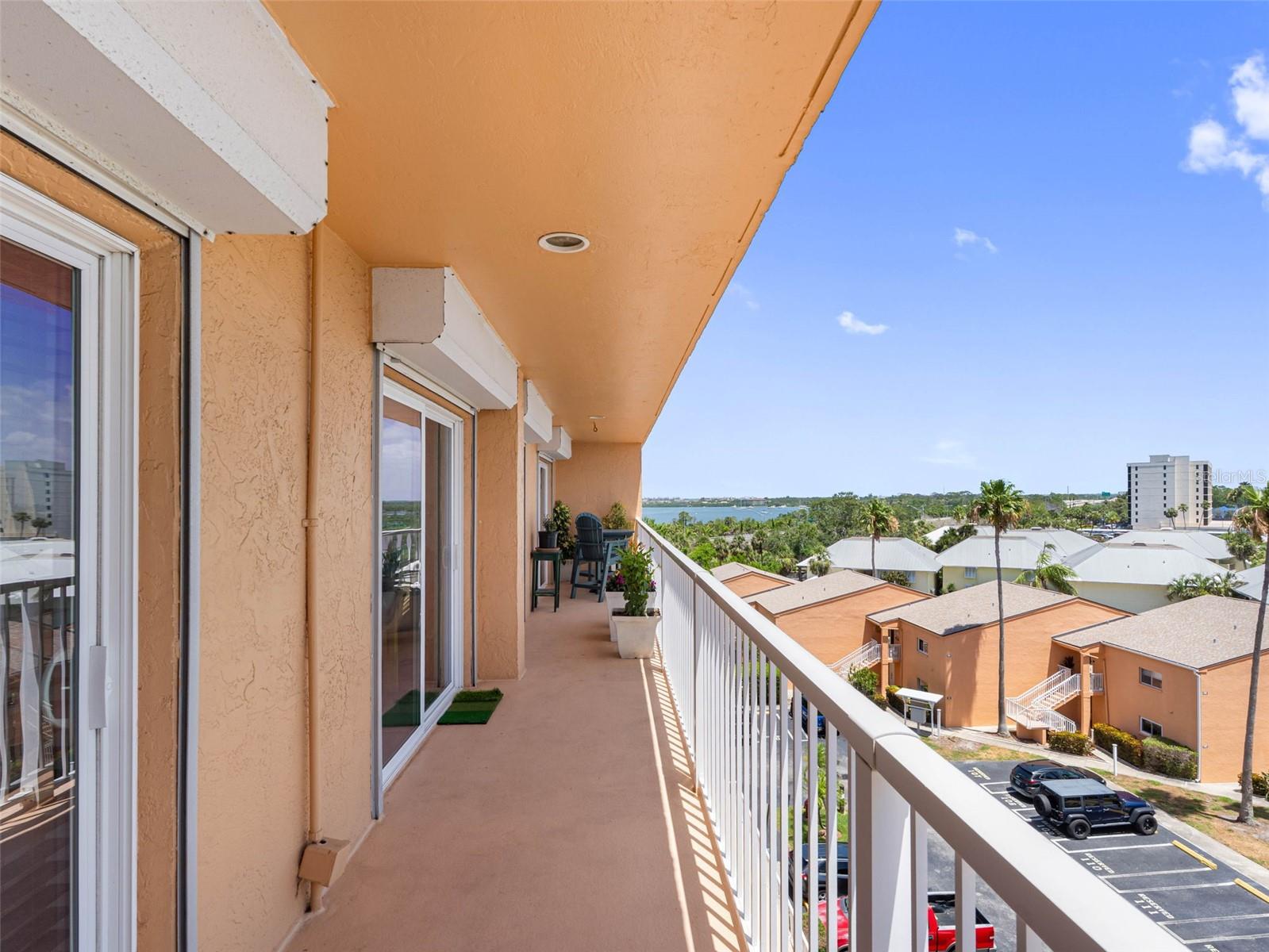Image 4 of 76 For 7430 Sunshine Skyway Lane S 602
