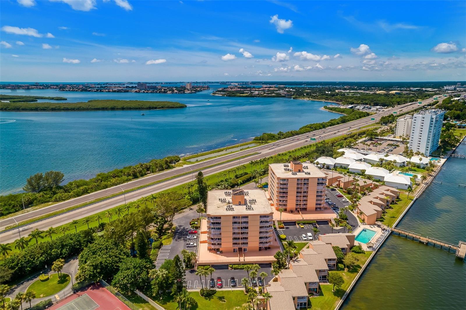 Image 58 of 76 For 7430 Sunshine Skyway Lane S 602