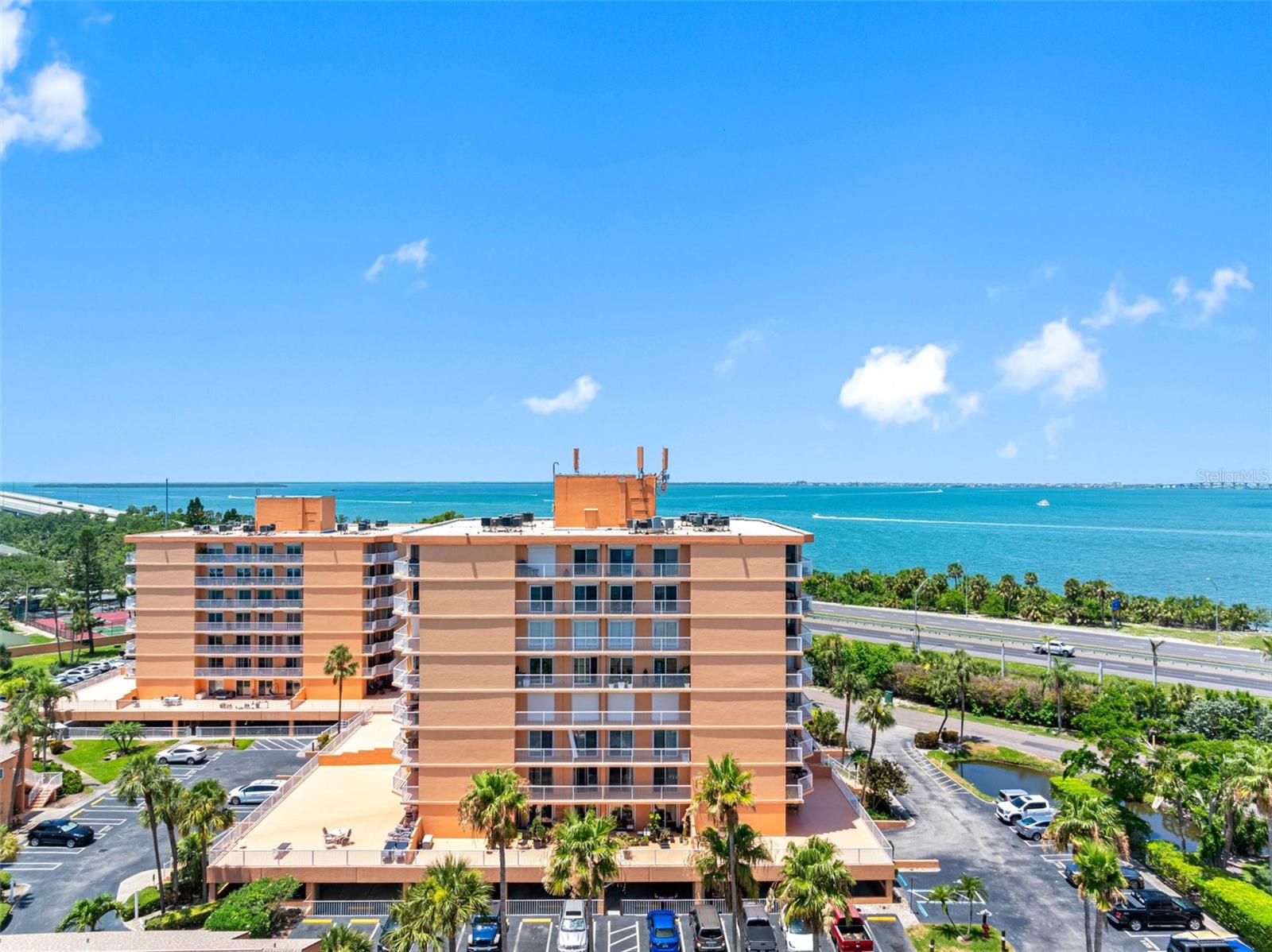 Image 60 of 76 For 7430 Sunshine Skyway Lane S 602