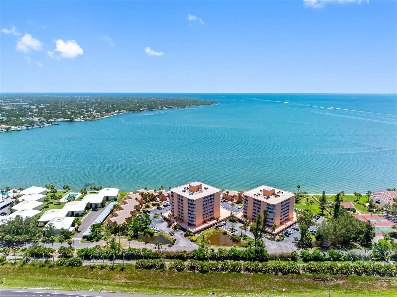 Image 72 of 76 For 7430 Sunshine Skyway Lane S 602