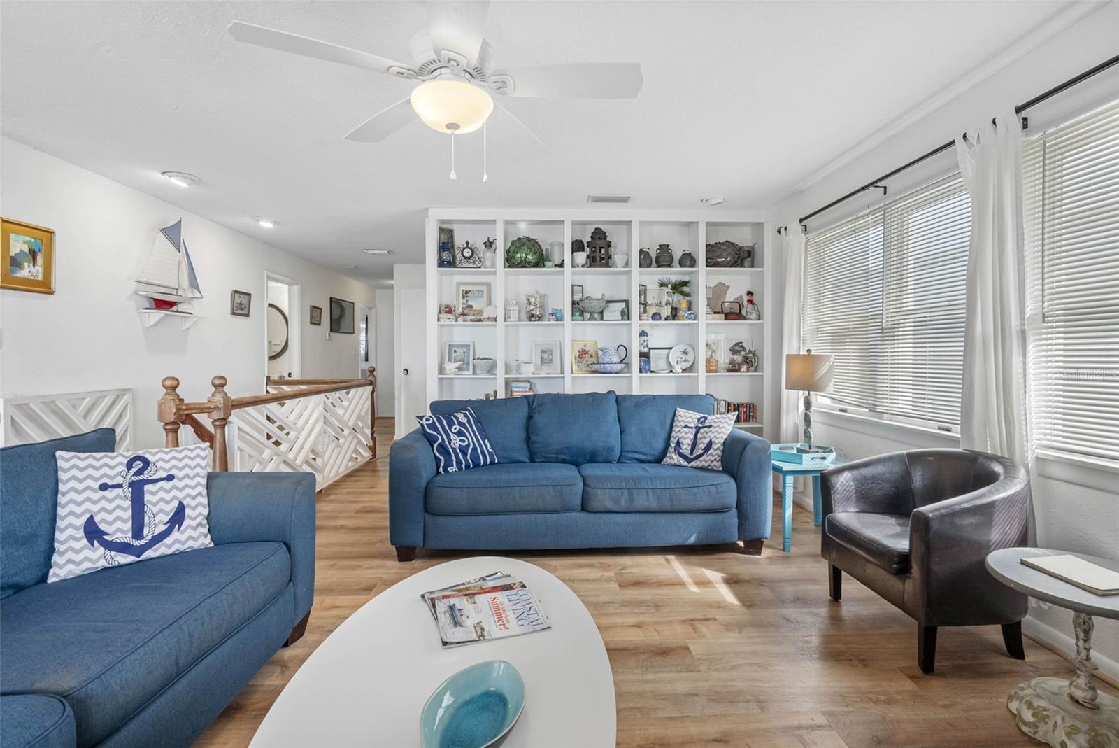 Listing photo id 21 for 12458 1st Street W