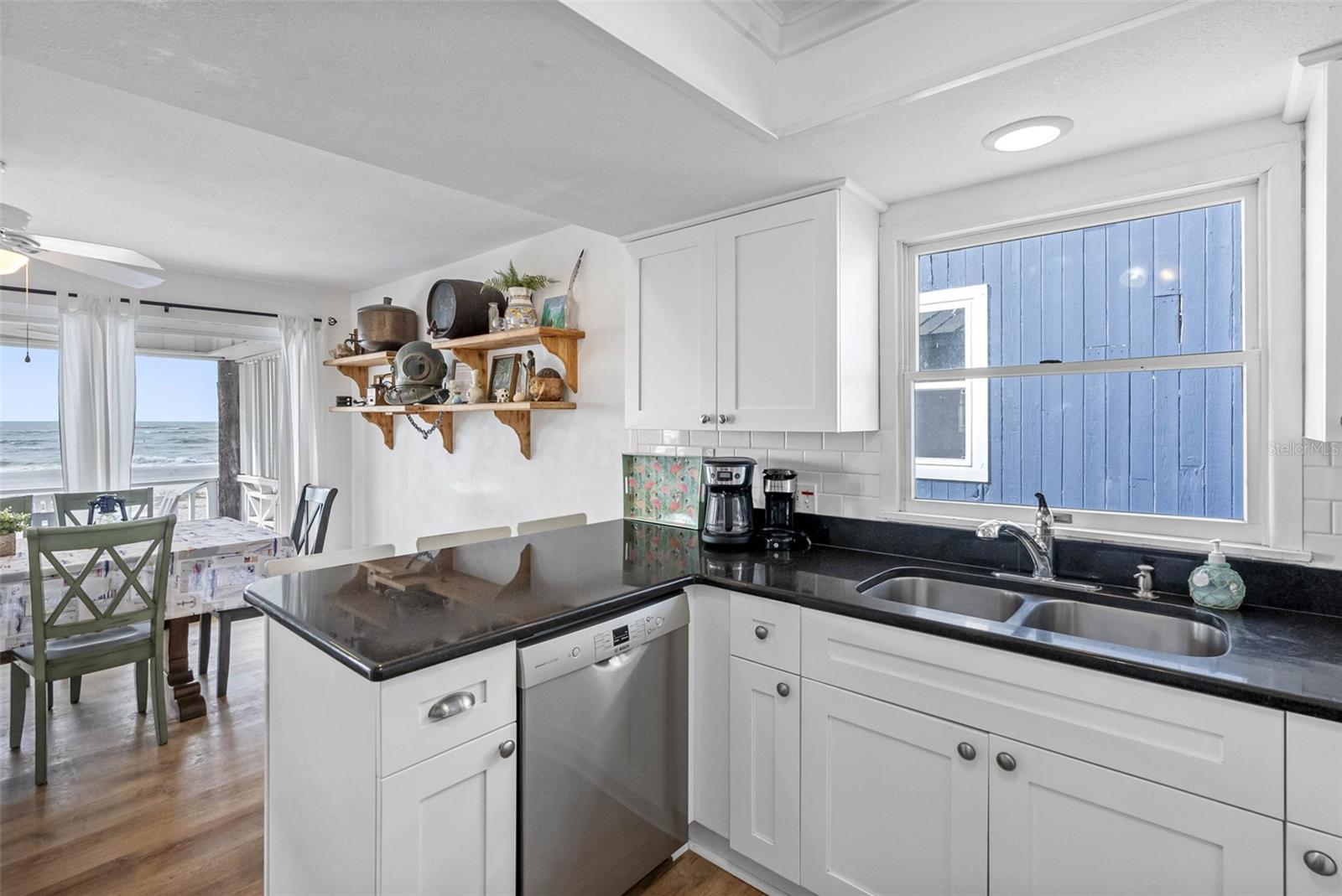 Listing photo id 30 for 12458 1st Street W