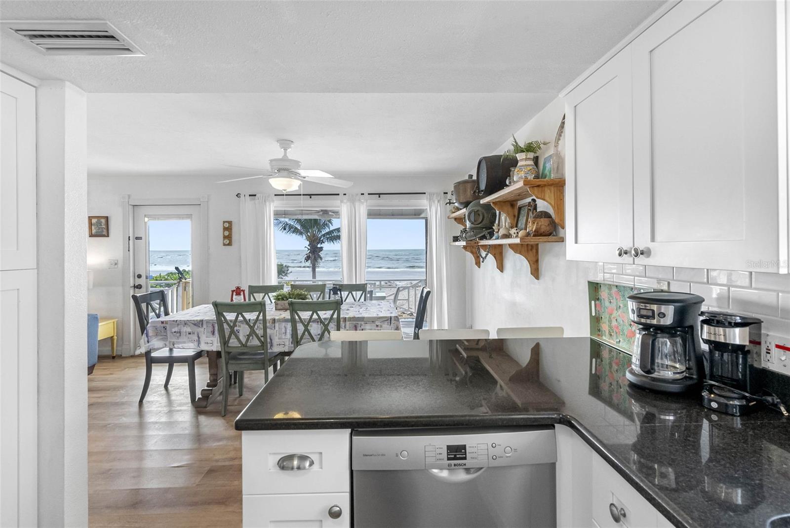 Listing photo id 35 for 12458 1st Street W