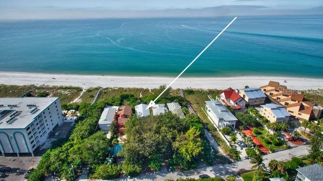 Listing photo id 6 for 12458 1st Street W