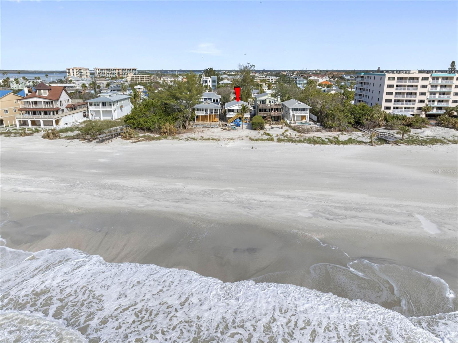 Listing photo id 92 for 12458 1st Street W