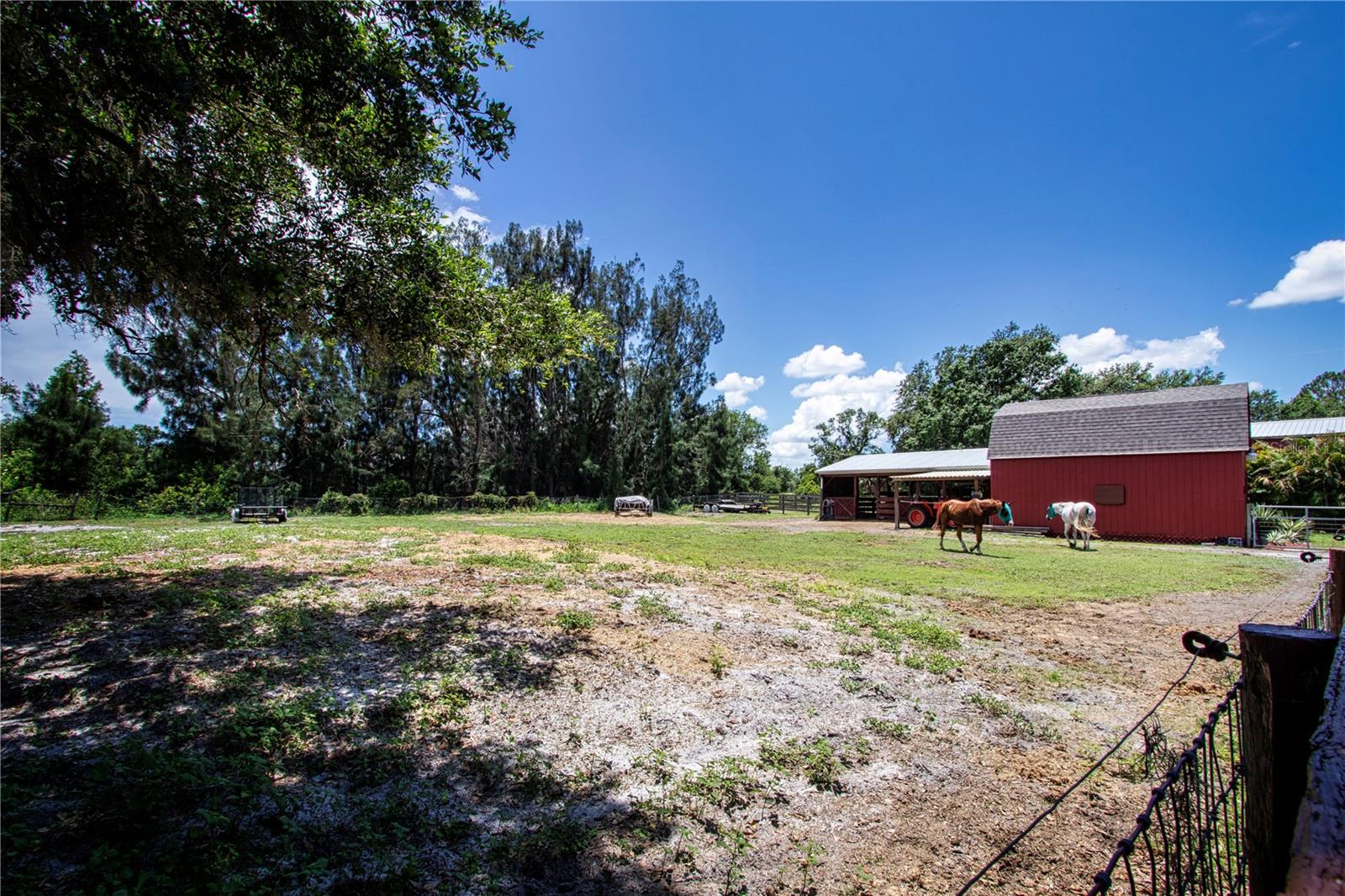 Listing photo id 57 for 408 River Bed Court